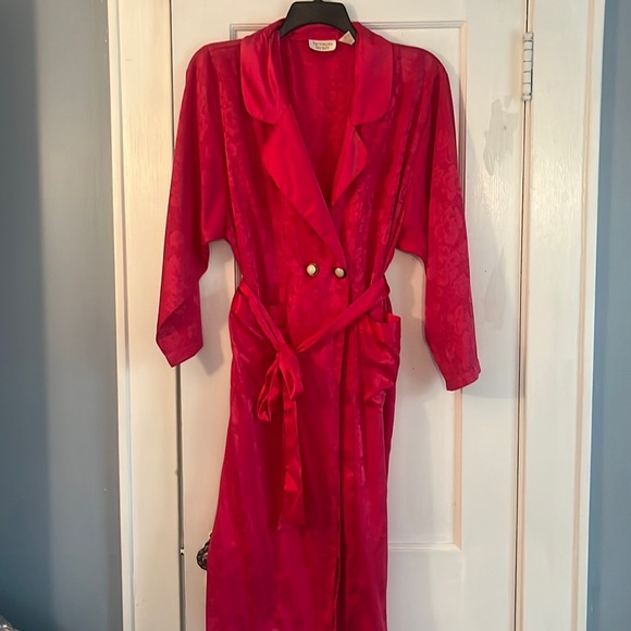 Vintage Victoria’s Secret Hot Pink Robe - Picture 1 of 5